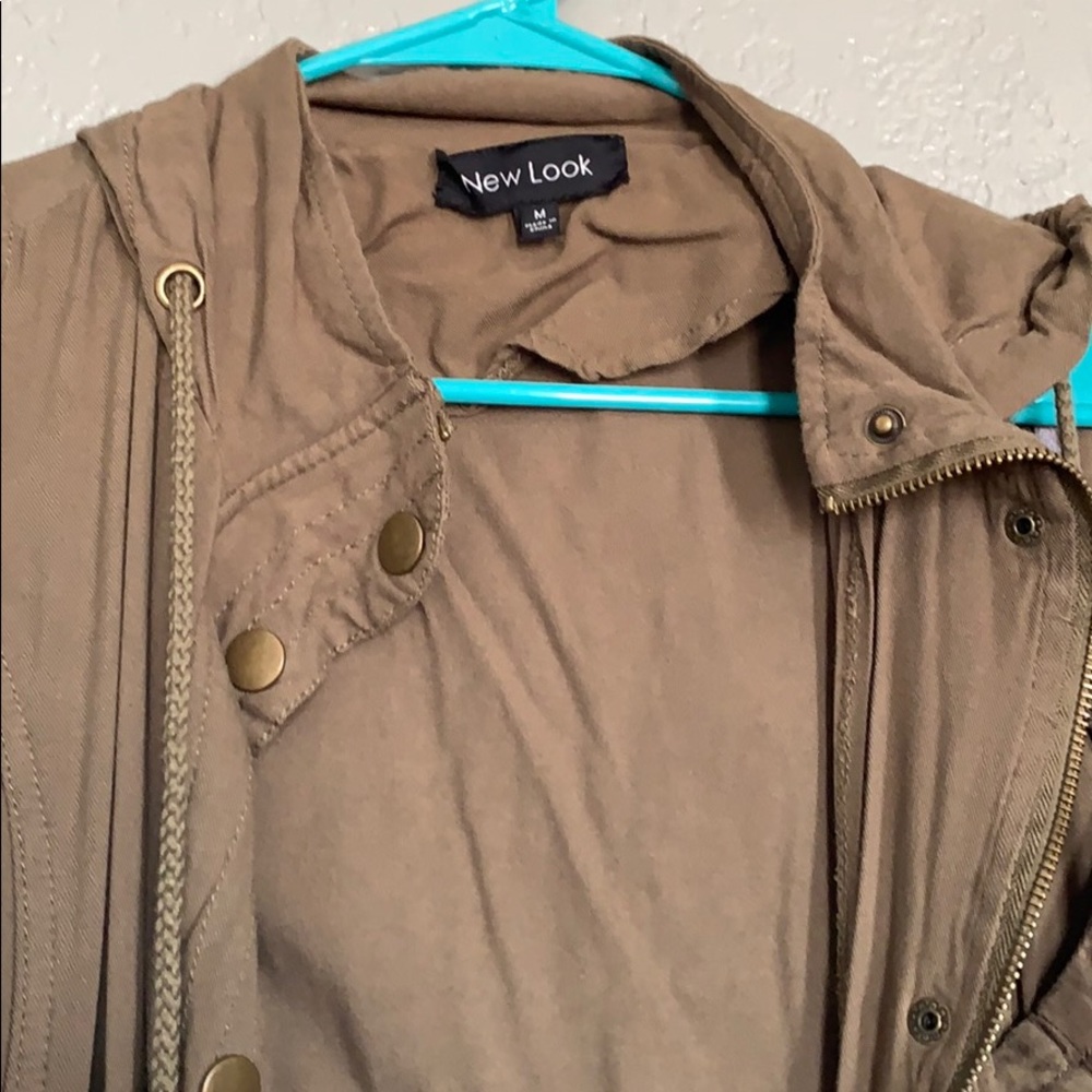 Olive Vest - Picture 3 of 4
